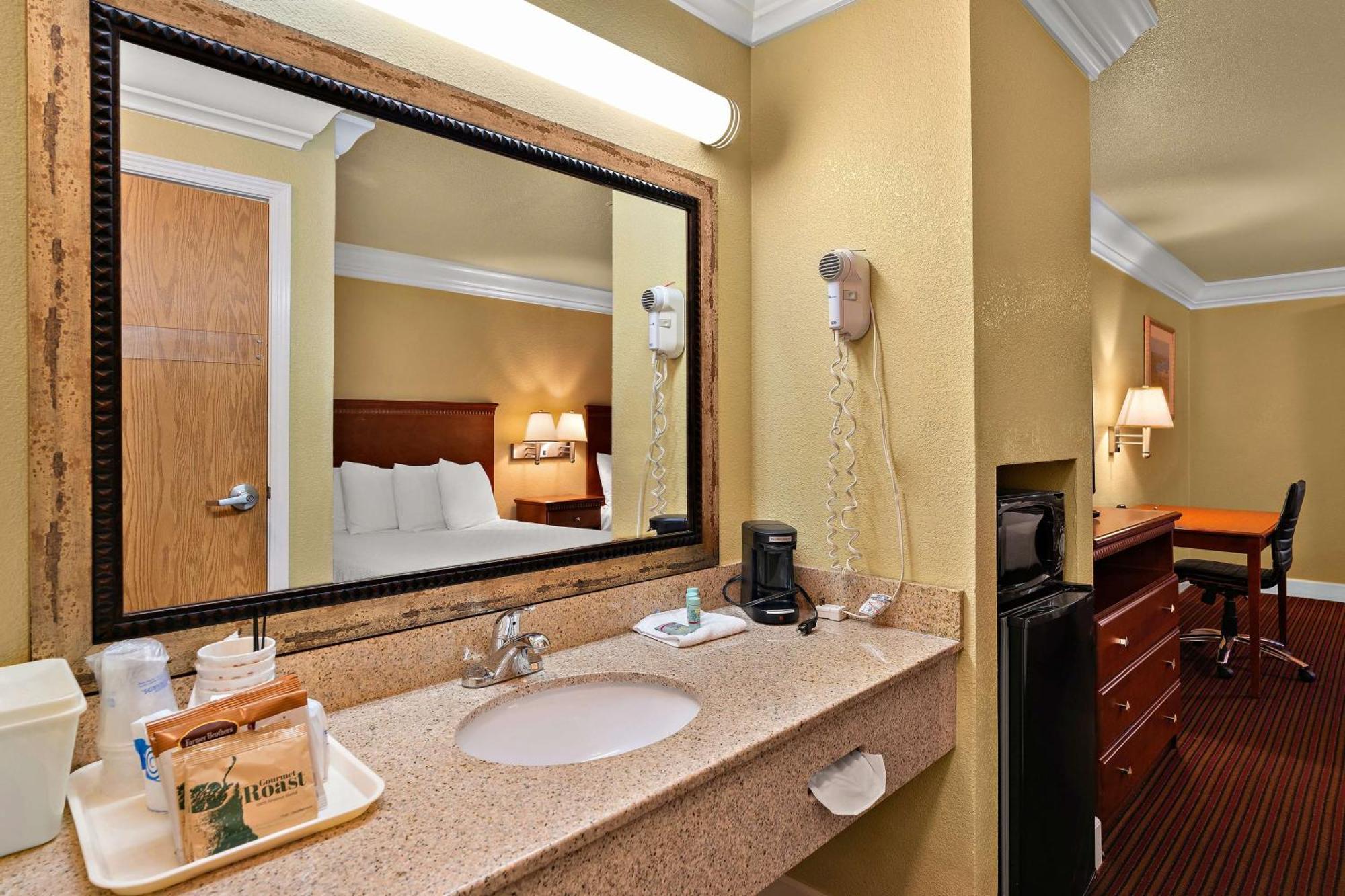 Best Western Willits Inn Kültér fotó