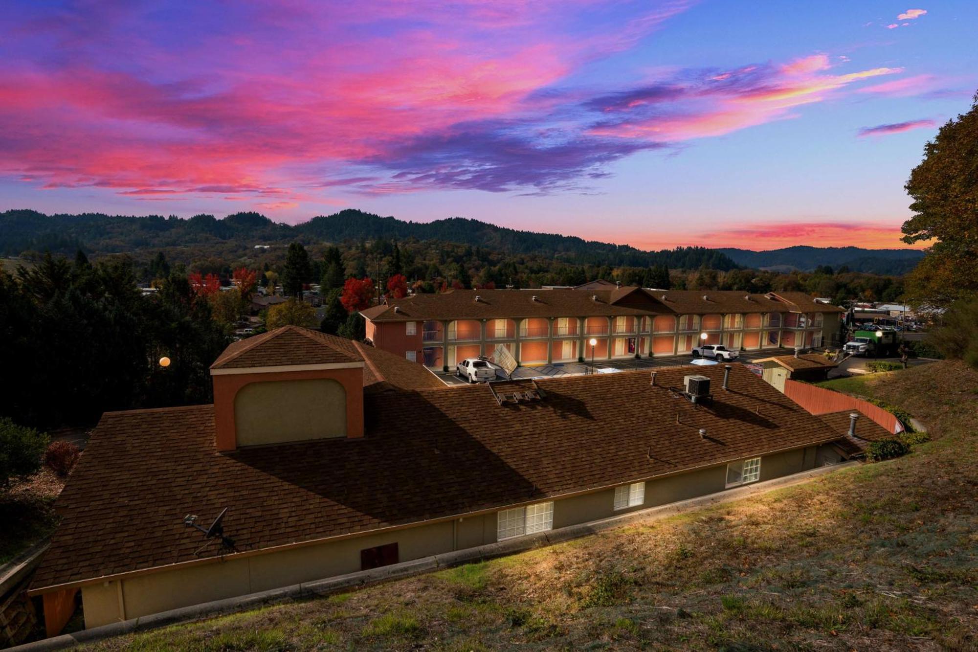 Best Western Willits Inn Kültér fotó